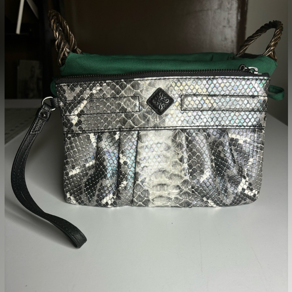 Simply Vera Vera Wang Silver and Floresence Wristlet Clutch Purse